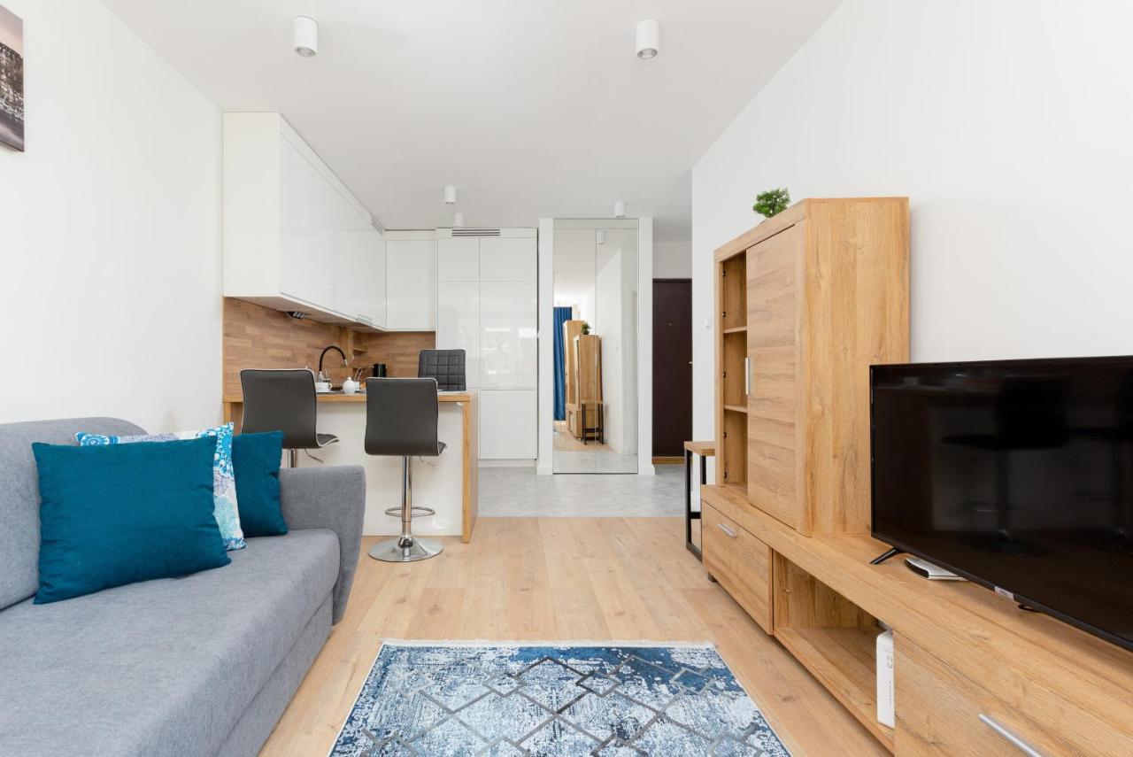 Apartments City Center Ochota By Noclegi Renters Warszawa Eksteriør billede