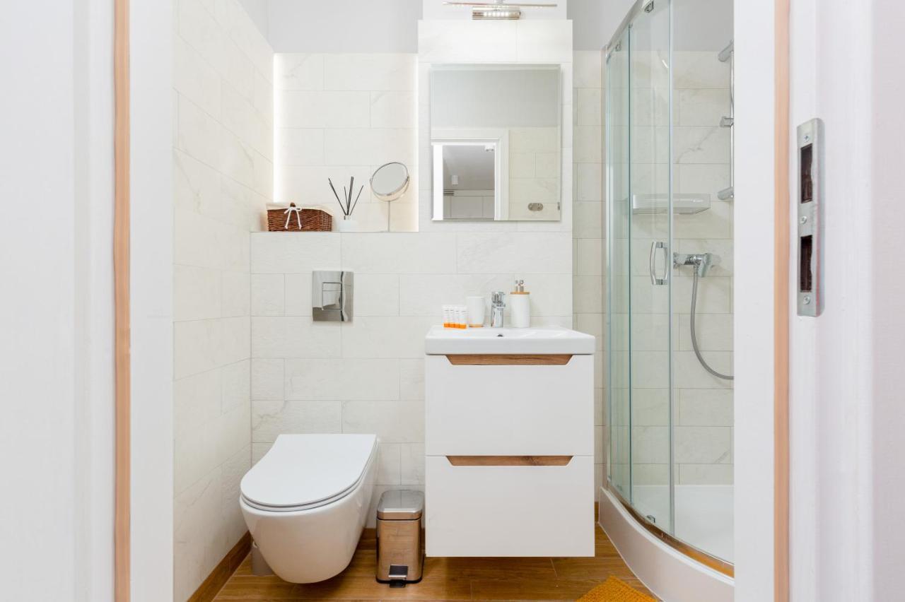 Apartments City Center Ochota By Noclegi Renters Warszawa Eksteriør billede